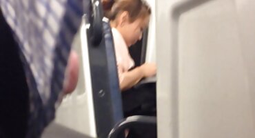 La rusa Masha del umbral se tragó fakings gratis una polla y saltó sobre ella