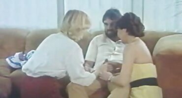 Criada cachonda seducida por el propietario videos xxx de colegialas para una variedad de sexo