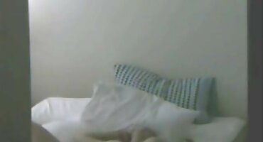 Linda hermanastra monta Frisk lungo una polla larga después de una mamada videos para adultos xxx