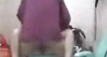 Dos jóvenes porno lesviano coquetean flir