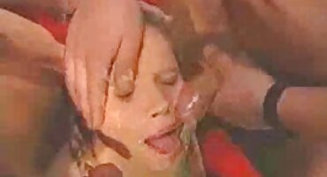 Llenó a la Coqueta rusa en la cama y comenzó a montar su polla ver pornografía gratis