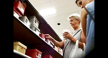 Pezón maduro con grandes asiaticas xxx tetas dado en un coño jugoso