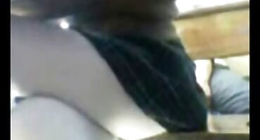 Milf amorosa anal de xxx duro tronco abarrotado con ordeño apetitoso