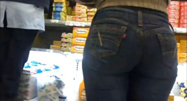 La porno trio casero joven morena rusa tomó la polla de un chico inexperto con el culo