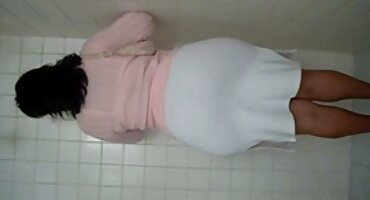 Rubia doble penetración en la españolas follando playa salvaje con semen en la cara