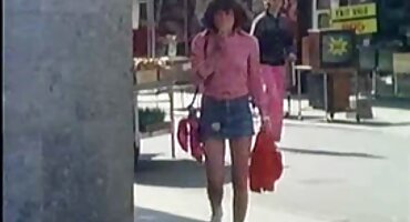 Hermosa domina tetona implicó xxxpornogratis a un ladrón en un libertinaje pervertido