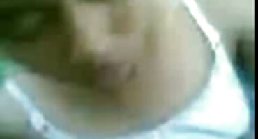 El hermano se acercó a su hermana en el dormitorio videos porno gratis maduras y lo obligó a aparearse