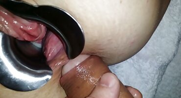 Atrevida morena hace una mamada bajo el agua e intenta beber mejores videos porno semen