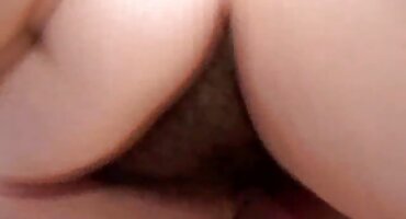 Ella se unió al sexo de la chica con su novio para un buen buen porno gangbang