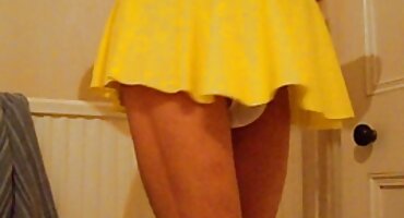 Allanó los agujeros de la videos x gratis mujer con un vibrador e insertó su falo allí