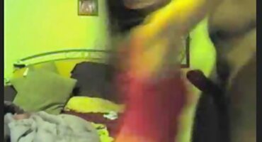 Las caricias de un hombre maduras videos xxx con las manos encadenadas continuaron con una follada áspera