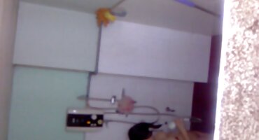 La compañía de mujeres gordas chupa pollas de chicos y disfruta de su semen videos xxx caseros