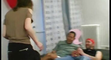 El descanso en la terraza de la casa de xexo xxx campo continuó con un agradable Anal