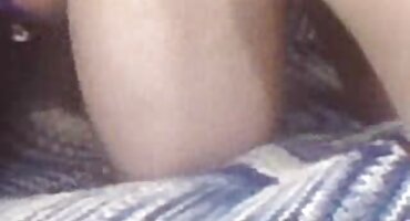 Encontré a mi hijo zorras follando masturbándose la polla y decidí hacer el maridaje con él