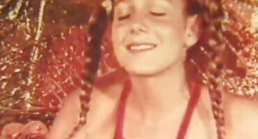 Hombre teniendo Sexo en pornos de hombres Grupo con mujeres descaradas