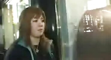 La encantadora y experimentada shabolda sirvió el pene del abuelo con la boca video casero xxx